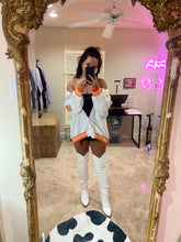 Load image into Gallery viewer, WHITE PEARLED THIGH HIGH BOOTS
